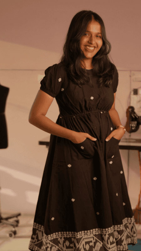 Black pocket dress